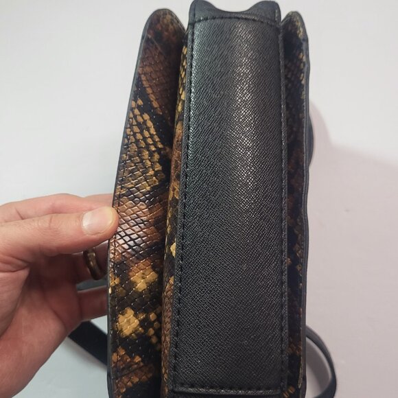 London Fog Black for Women Crossbody Bag Great Condition - Picture 10 of 13